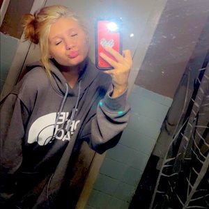 Meet your Posher, Staysha